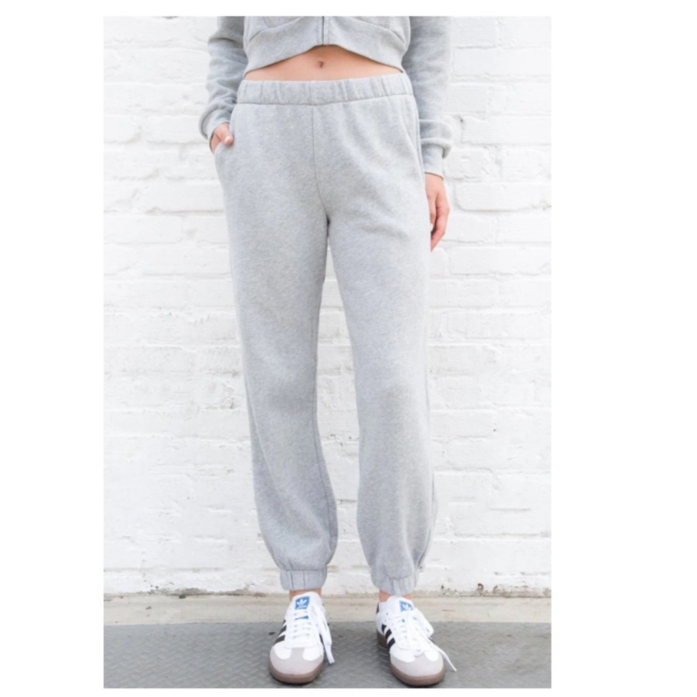 BRANDY MELVILLE Rosa Sweatpants Heather Grey OS